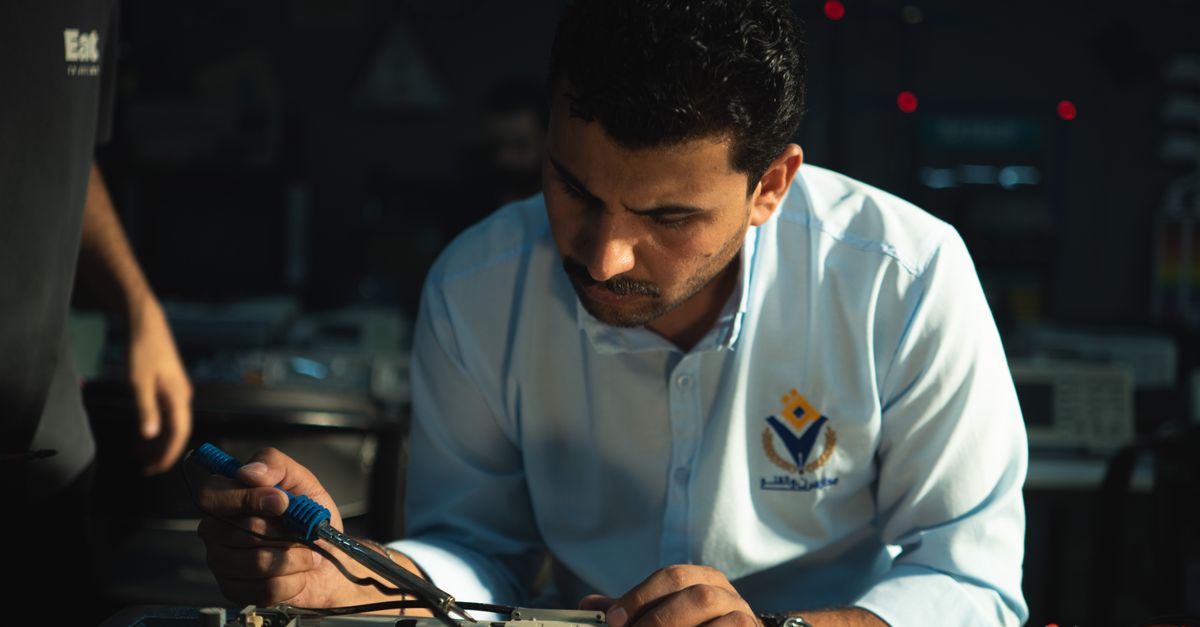 key maker professional — Boulevard Locksmith Service